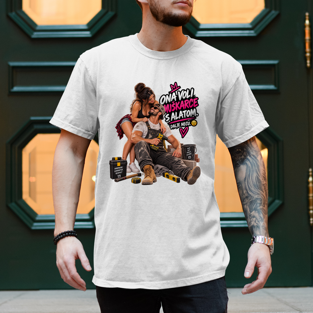 Herren T-Shirt Bauarbeiter – Ona voli muškarce s alatom