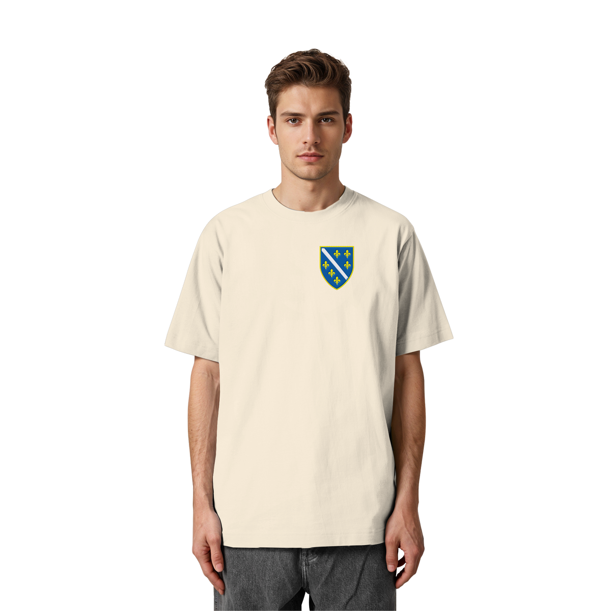 Bosnisches Wappen – Heimatliebe mit Stolz | Premium Stickerei - Heavy Oversized Organic Shirt